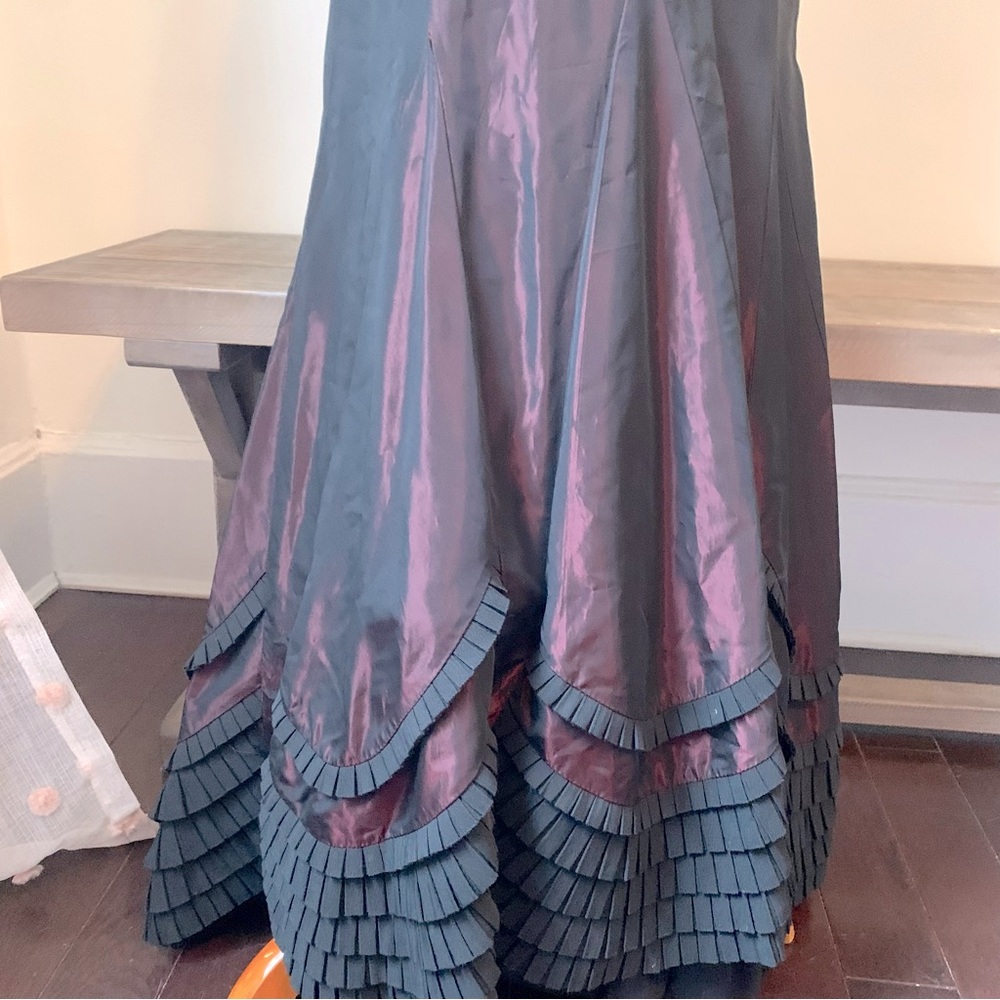 Redux Gown - Picture 4 of 11